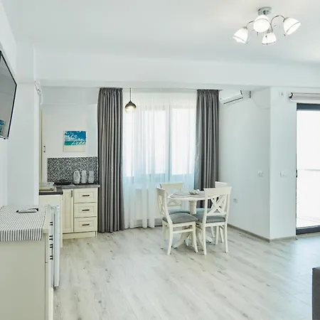 아파트 Excelsior House *