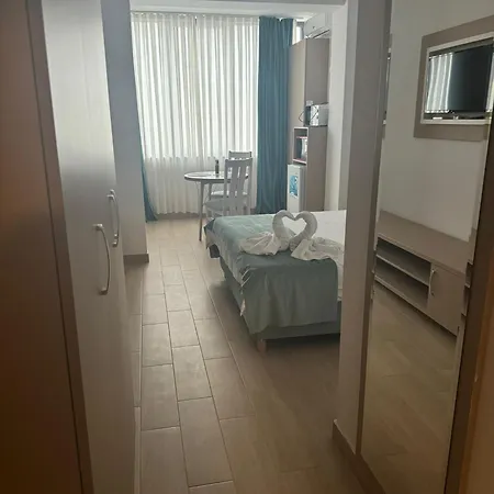 Daire Excelsior House *